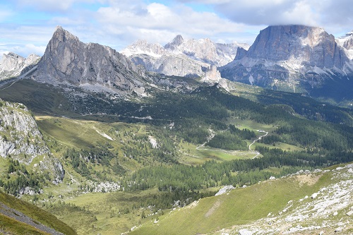 The views were incredible every day on the trail