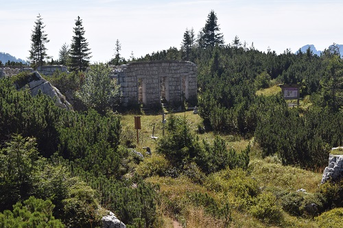 The long abandoned barracks at Forcella del Moschesin