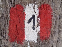 an Alta Via 1 waymarker