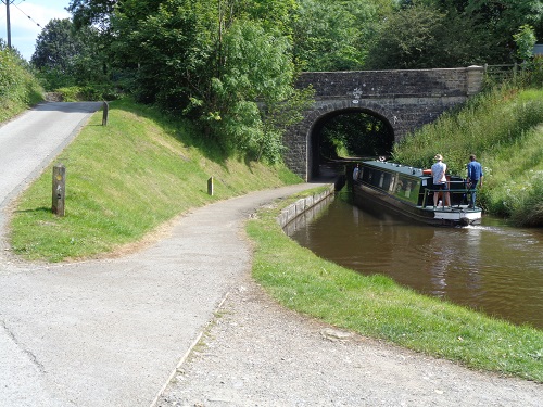 A barge heading along the Llangollen Canal