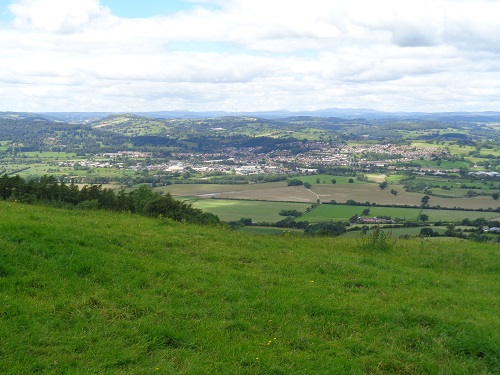 Looking down towards Welshpool on the descent from Beacon's Ring