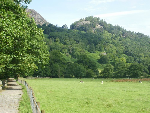 Looking at Castle Crag soon after leaving Rossthwaite