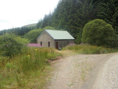 Polskeoch Bothy, one of five Bothies on the trail