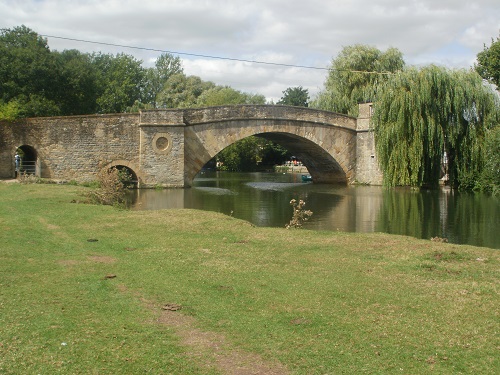 Halfpenny Bridge at Lechlade