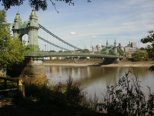 Hammersmith Bridge, opened in 1887