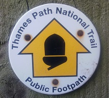 a thames path waymarker