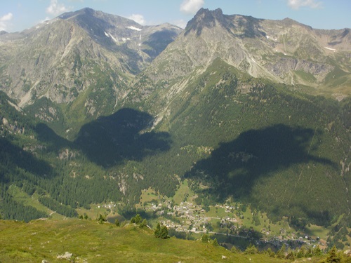 Looking down at Le Tour and Montroc from Aiguillette des Posettes