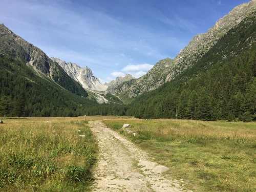 Heading along the TMB trail towards the Fenetre D'Arpette